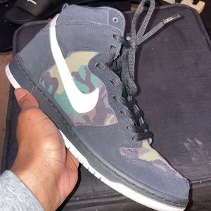 Nike Men’s Camo High-Top Sneakers - Black/White
